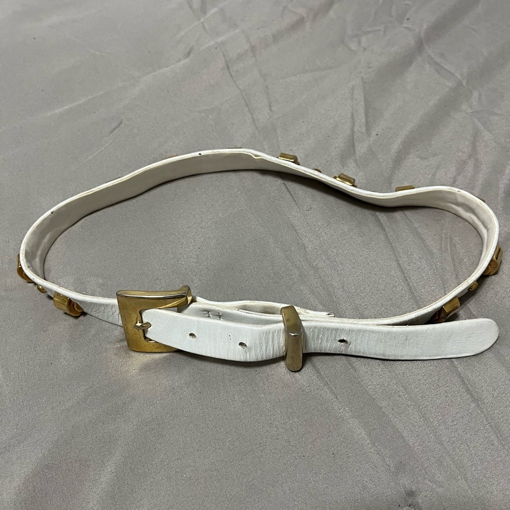 white and gold st.martin belt